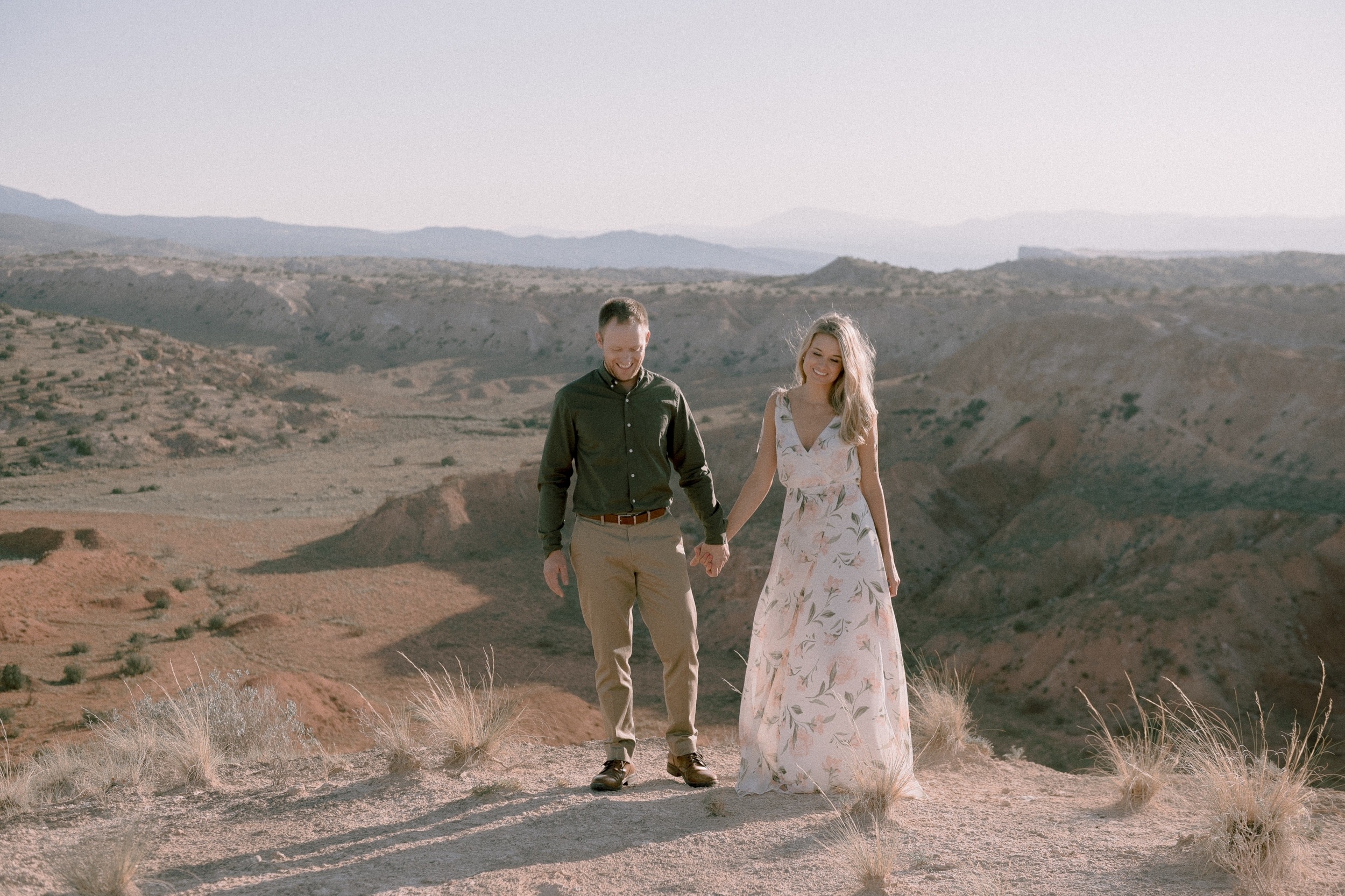 A romantic sunrise engagement session in the desert of New Mexico. If you're thinking of doing your engagement session in New Mexico, I highly recommend it! New Mexico engagement photos | New Mexico engagement session