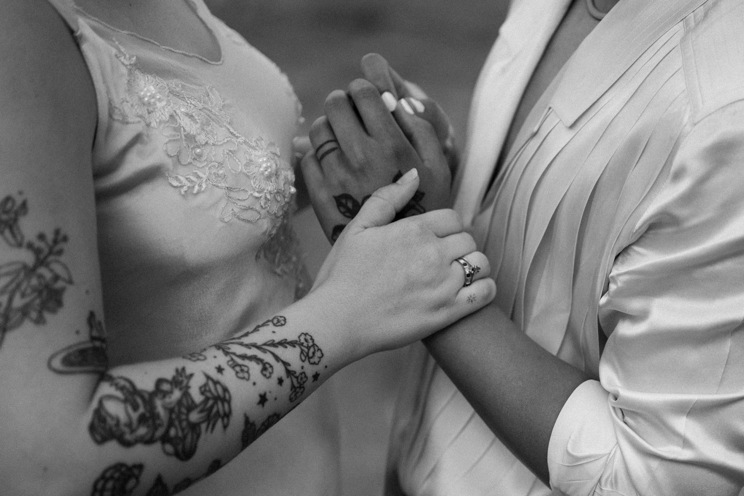 Colorado vow renewal in Morrison, Colorado. A Colorado married couple performs their vow renewal on a sunny summer day near Denver, Colorado. Photos by Denver elopement photographer, Ashley Joyce Photography, copyright 2022.