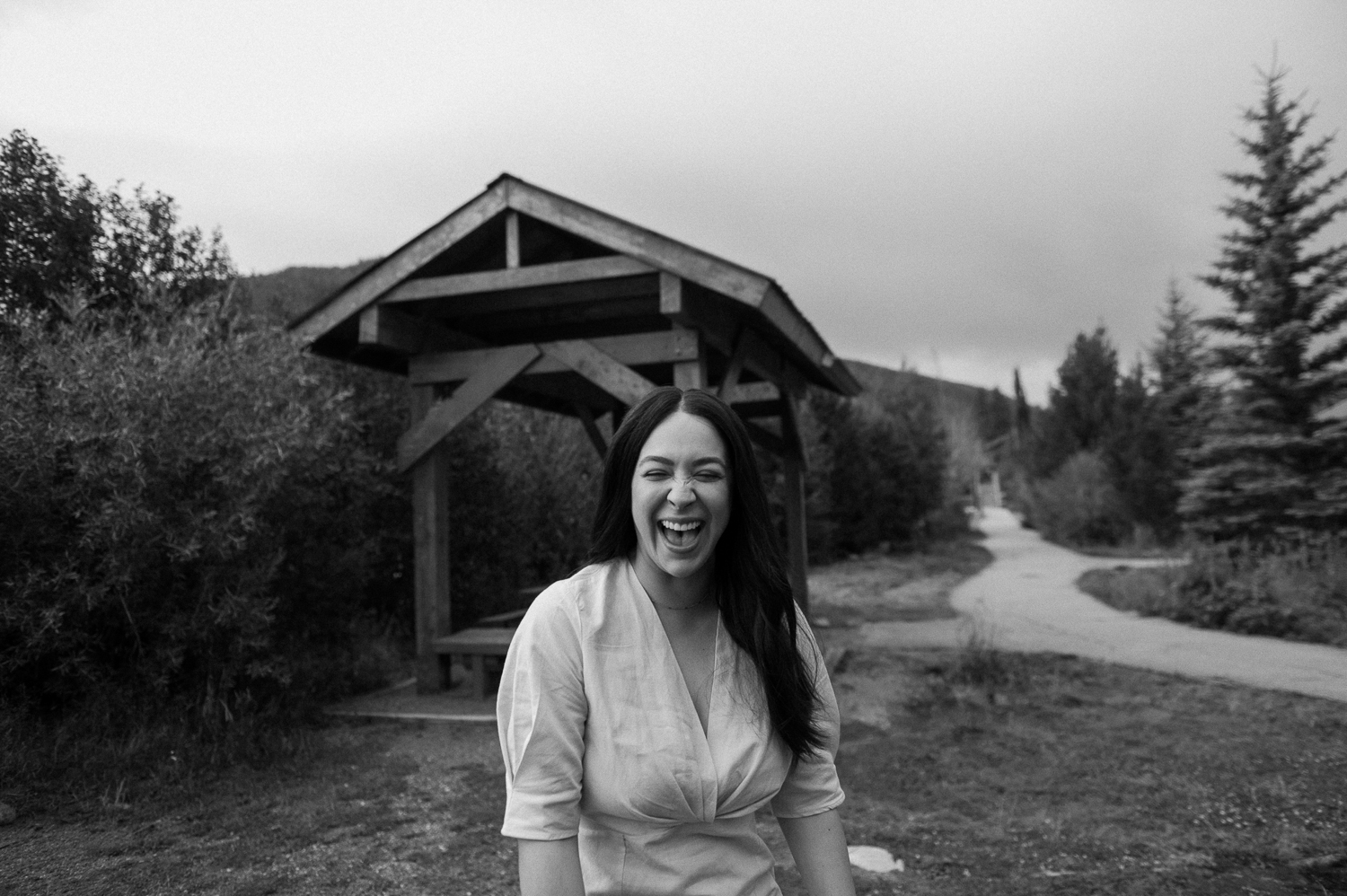 A fall engagement session at Rocky Mountain National Park by Durango and Telluride wedding photographer Ashley Joyce