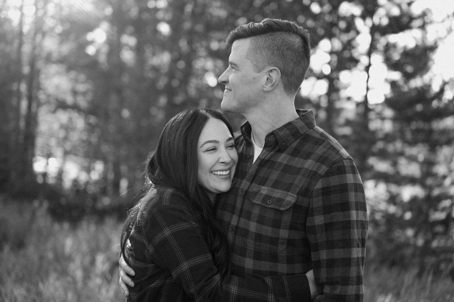 A fall engagement session at Rocky Mountain National Park by Durango and Telluride wedding photographer Ashley Joyce