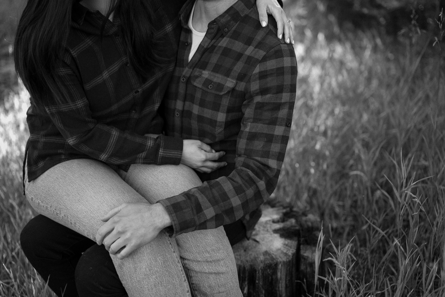 A fall engagement session at Rocky Mountain National Park by Durango and Telluride wedding photographer Ashley Joyce