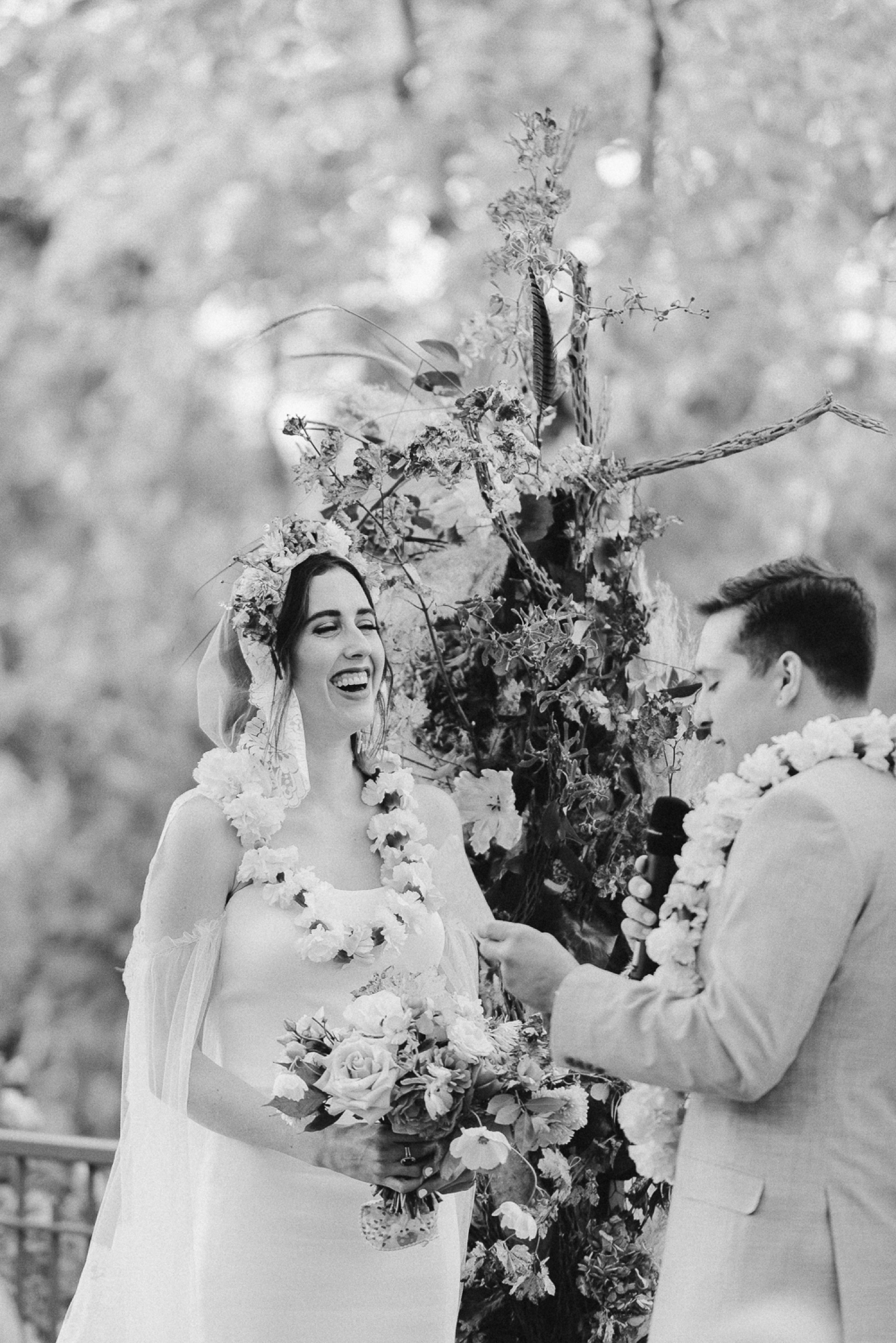 Romantic Santa Fe Wedding at the Santa Fe Opera: A Chic and Luxurious Celebration | Photographed by Durango and Telluride wedding photographer Ashley Joyce