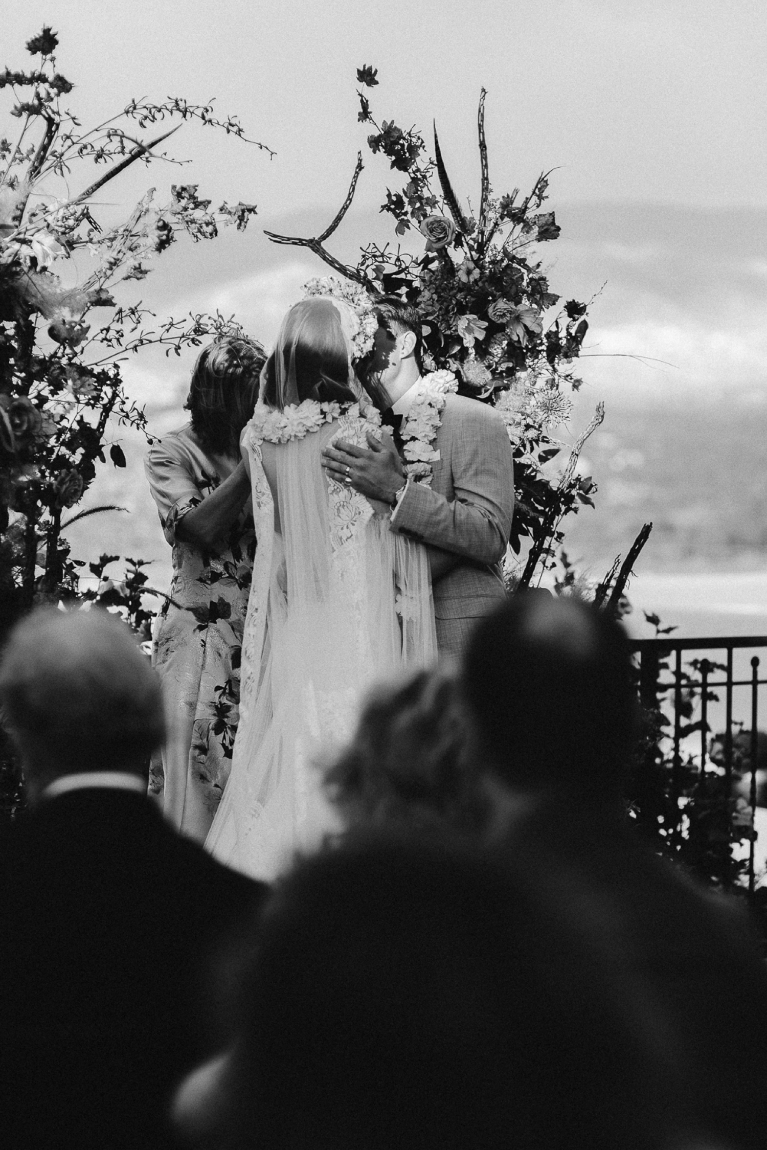 Romantic Santa Fe Wedding at the Santa Fe Opera: A Chic and Luxurious Celebration | Photographed by Durango and Telluride wedding photographer Ashley Joyce