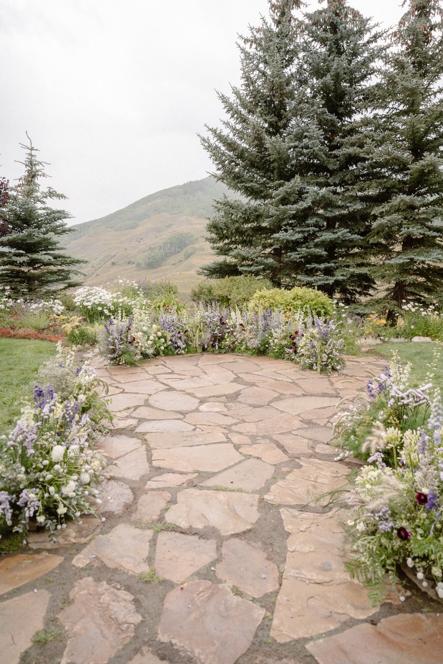 Mountain Wedding Garden wedding venue in Crested Butte, photographed by Telluride wedding photographer Ashley Joyce Photography.