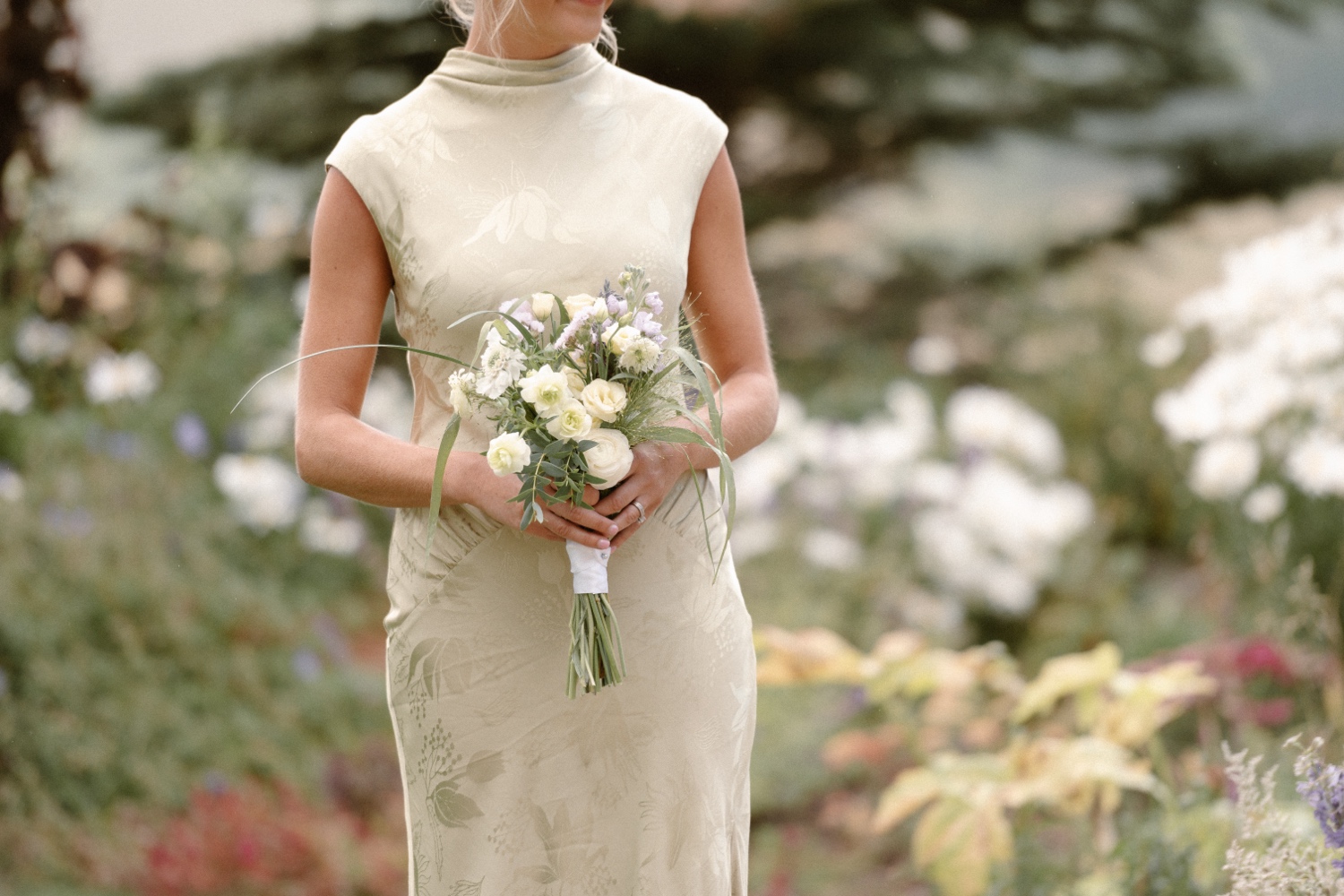 Mountain Wedding Garden wedding venue in Crested Butte, photographed by Telluride wedding photographer Ashley Joyce Photography.